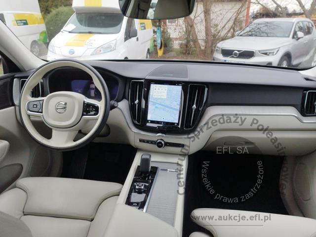 9 - Volvo  XC 60 B5 D AWD Plus Dark aut 2022r. WW608TF Pojazd znajduje się w firmie ARCTOS GROUP sp. z o.o. Al. Krakowska 7, 02-183 Warszawa