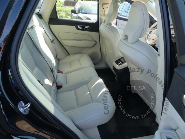 10 - VOLVO XC60 B5 B AWD Ultimate Bright  2022r. WND4019C UWAGA!! Pojazd znajduje się w firmie AUTO MOTO CENTRUM sp. z o.o. ul. Ostrowska 328 (przy Trasie Katowickiej) 61-312 Poznań