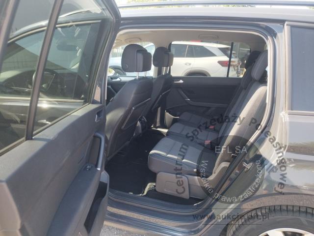6 - Volkswagen Touran 1.5 TSI EVO Comfortline 2023r. WZ204GJ Pojazd znajduje się w firmie ARCTOS GROUP sp. z o.o. Al. Krakowska 7, 02-183 Warszawa