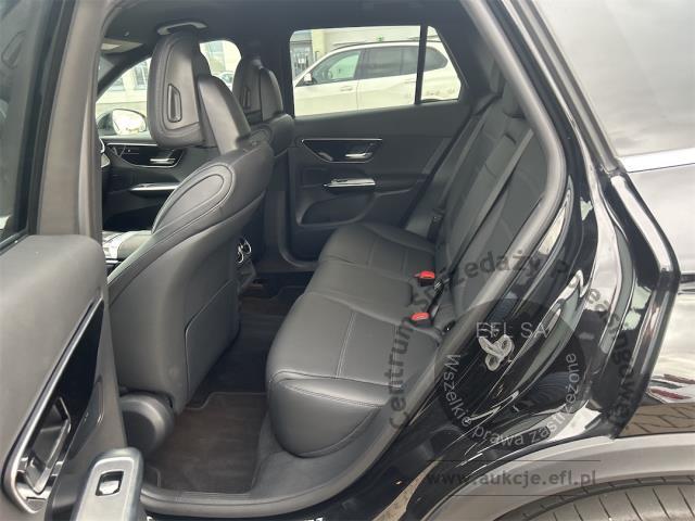 7 - MERCEDES BENZ GLC 300 DE 4-MATIC AVANTGARDE plug-in 2024r. DX29155 Magnice