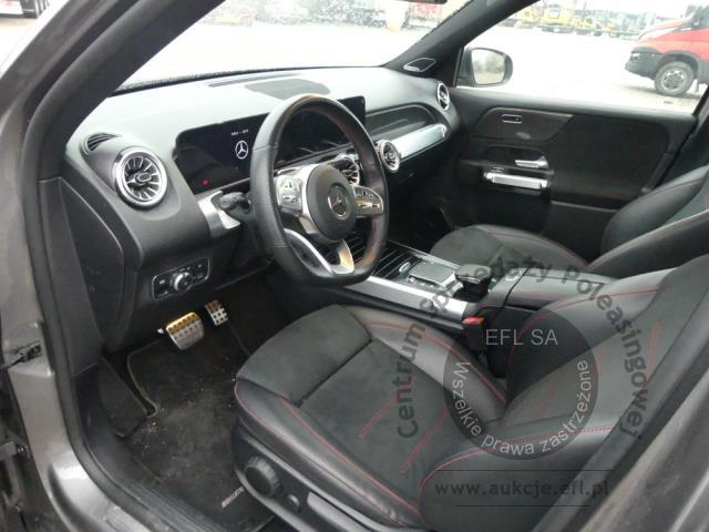 6 - MERCEDES-BENZ GLB 250 4MATIC 2022r.