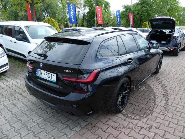 3 - BMW Seria 3 330i xDrive M Sport 2021r. DW7SG11 AUTO MOTO CENTRUM Sp. z o.o. Poznań 61-312, ul. Ostrowska  328