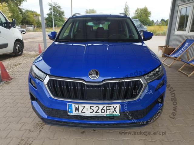 2 - Skoda Karoq 2.0 TDI SCR 4x4 Ambition DSG 2023r. WZ526FX Pojazd znajduje się w firmie ARCTOS GROUP sp. z o.o. Al. Krakowska 7, 02-183 Warszawa
