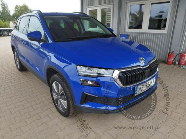 3 - Skoda Karoq 2.0 TDI SCR 4x4 Ambition DSG 2023r. WZ526FX Pojazd znajduje się w firmie ARCTOS GROUP sp. z o.o. Al. Krakowska 7, 02-183 Warszawa