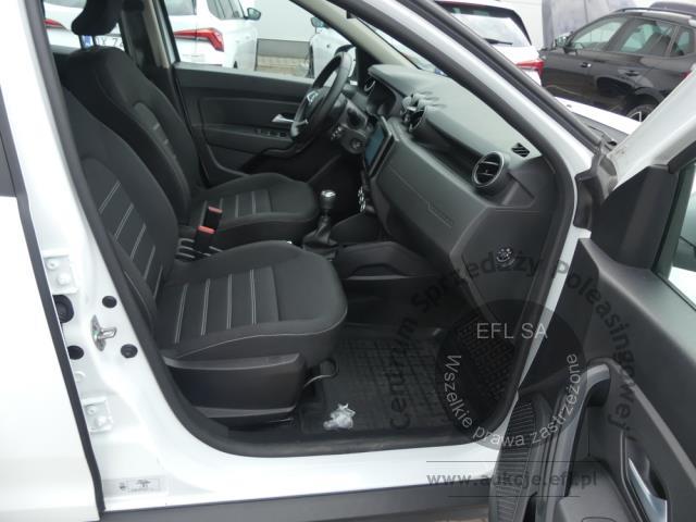 8 - Dacia Duster 1.5 Blue dCi Expression 2022r. DW5VG76 Magnice