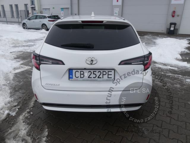 11 - TOYOTA COROLLA 1.2 VVT-IW COMFORT 2022r.