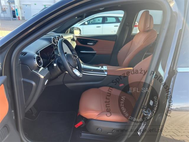 7 - MERCEDES BENZ GLC 300 DE 4-MATIC AVANTGARDE 2024r. DX29264 Pojazd znajduje się w firmie AACAR sp. z o.o. Jawornik 90, 32-400 Myślenice