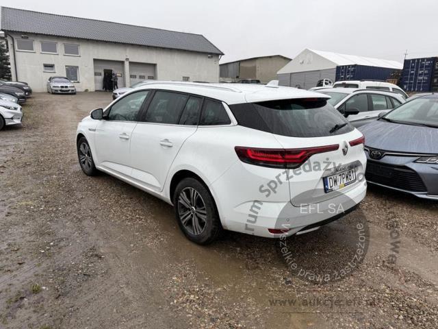 2 - Renault  Megane 1.5 Blue dCi Intens EDC 2021r. DW7PW81 Pojazd znajduje się w firmie MDM AUTO sp. z o.o. ul. Zawodników 1, 80-729 Gdańsk