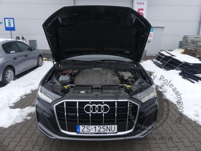 4 - AUDI Q7 45 TDI S-LINE QUATTRO 2021r.