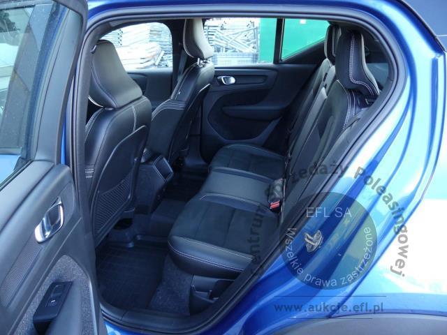 7 - Volvo XC 40 T4 AWD R-Design Kombi 2020r. DW8JV63 Magnice