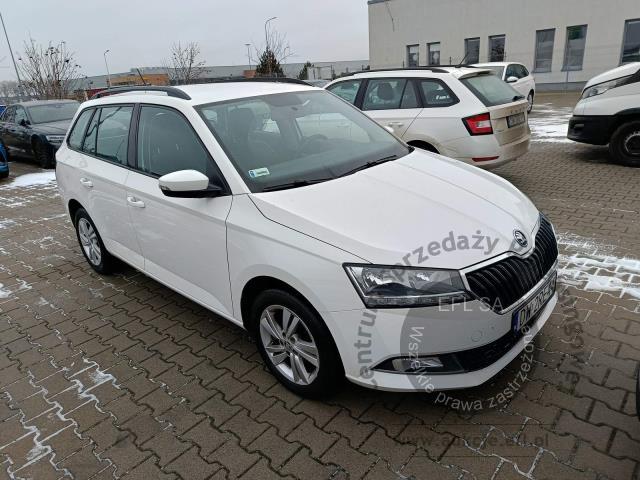 2 - Skoda Fabia 1.0 TSI Classic Ambition 2021r. DW2RE44 Magnice