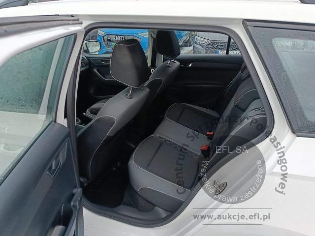 5 - Skoda Fabia 1.0 TSI Classic Ambition 2021r. DW2RE44 Magnice