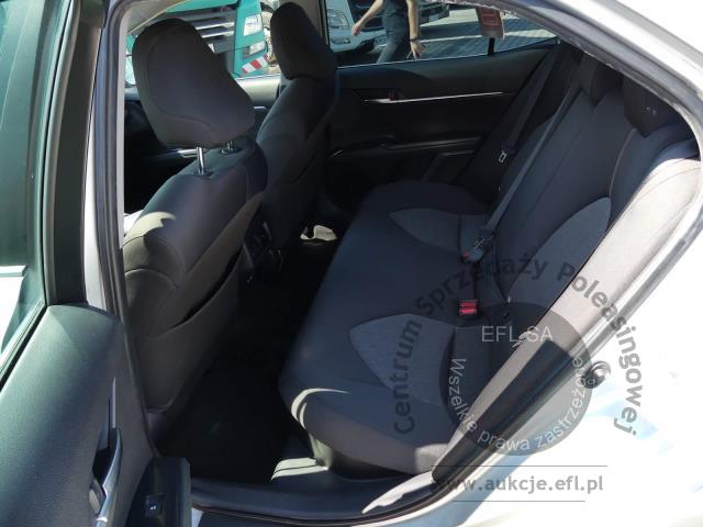 10 - TOYOTA CAMRY 2.5 VVT-I+H E-CVT  2019r.
