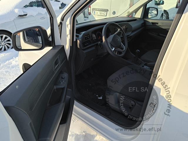 9 - Volkswagen Caddy Cargo 2.0 TDI 2022r. DW8UR27 Pojazd znajduje się w firmie ARCTOS GROUP sp. z o.o. Al. Krakowska 7, 02-183 Warszawa