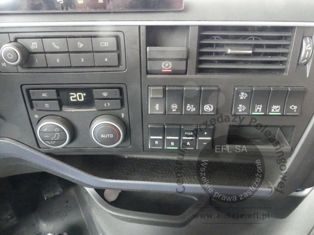 9 - VOLVO FH 500 4X2 AUTOMAT 2022r.