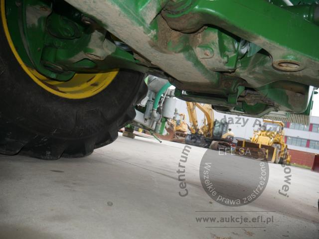 18 - Ciągnik rolniczy JOHN DEERE 8370R 2015r.