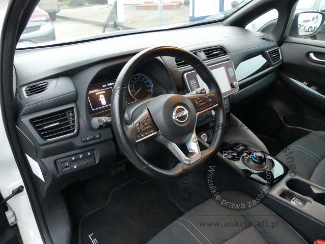 5 - Nissan Leaf 62kWh N-Connecta 2022r. PY00342 UWAGA!! Pojazd znajduje się w firmie AUTO MOTO CENTRUM sp. z o.o. ul. Ostrowska 328 (przy Trasie Katowickiej) 61-312 Poznań