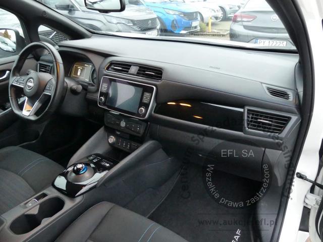 10 - Nissan Leaf 62kWh N-Connecta 2022r. PY00342 UWAGA!! Pojazd znajduje się w firmie AUTO MOTO CENTRUM sp. z o.o. ul. Ostrowska 328 (przy Trasie Katowickiej) 61-312 Poznań