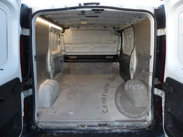 11 - RENAULT TRAFIC 1.6 DCI 121KM FURGON 2018r.